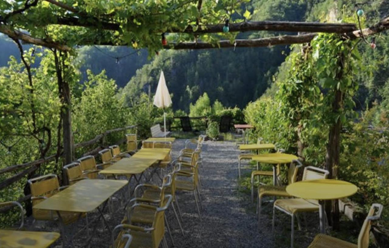 Osteria Gruetli Con Alloggio Borgnone Exterior photo
