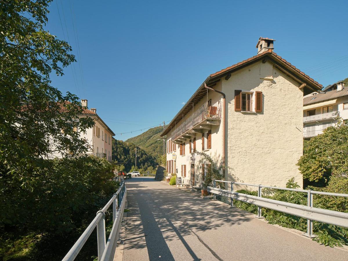 Osteria Gruetli Con Alloggio Borgnone Exterior photo